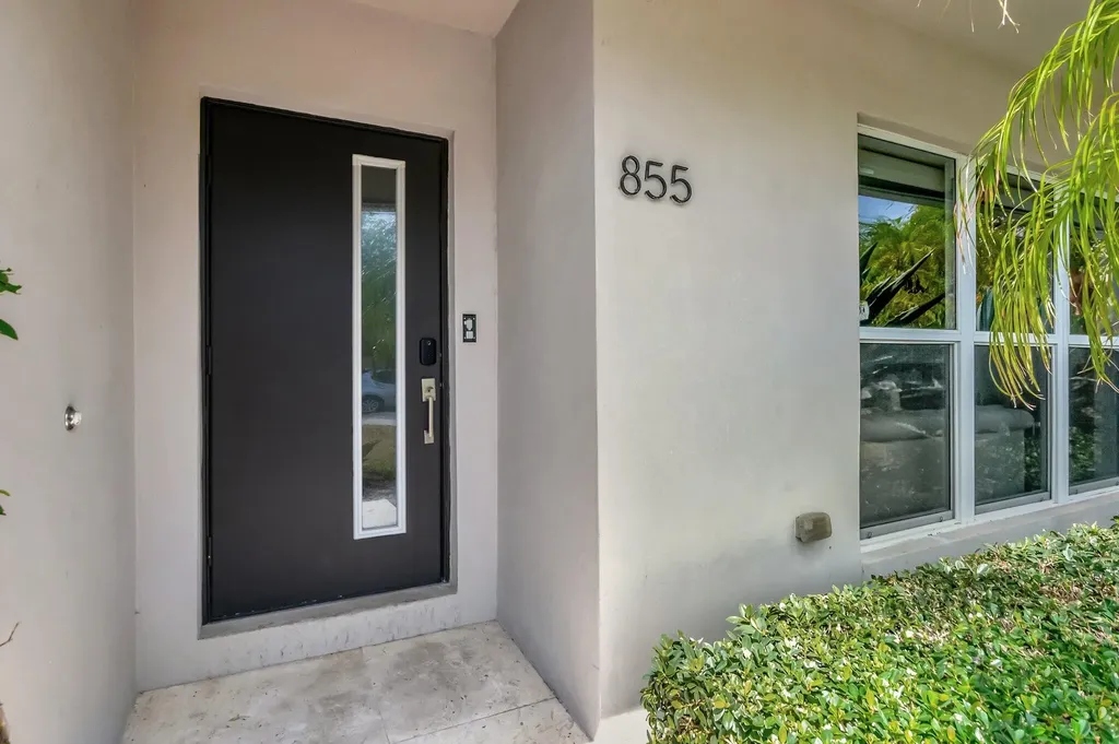 855 Berkeley Street Boca Raton FL 33487