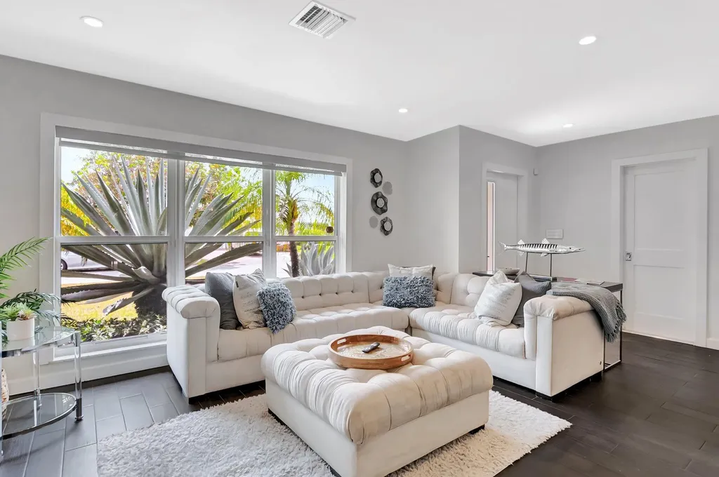 855 Berkeley Street Boca Raton FL 33487