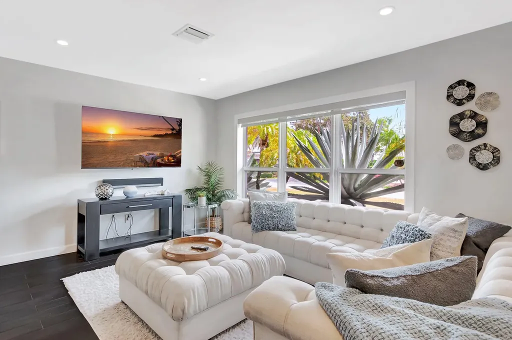 855 Berkeley Street Boca Raton FL 33487