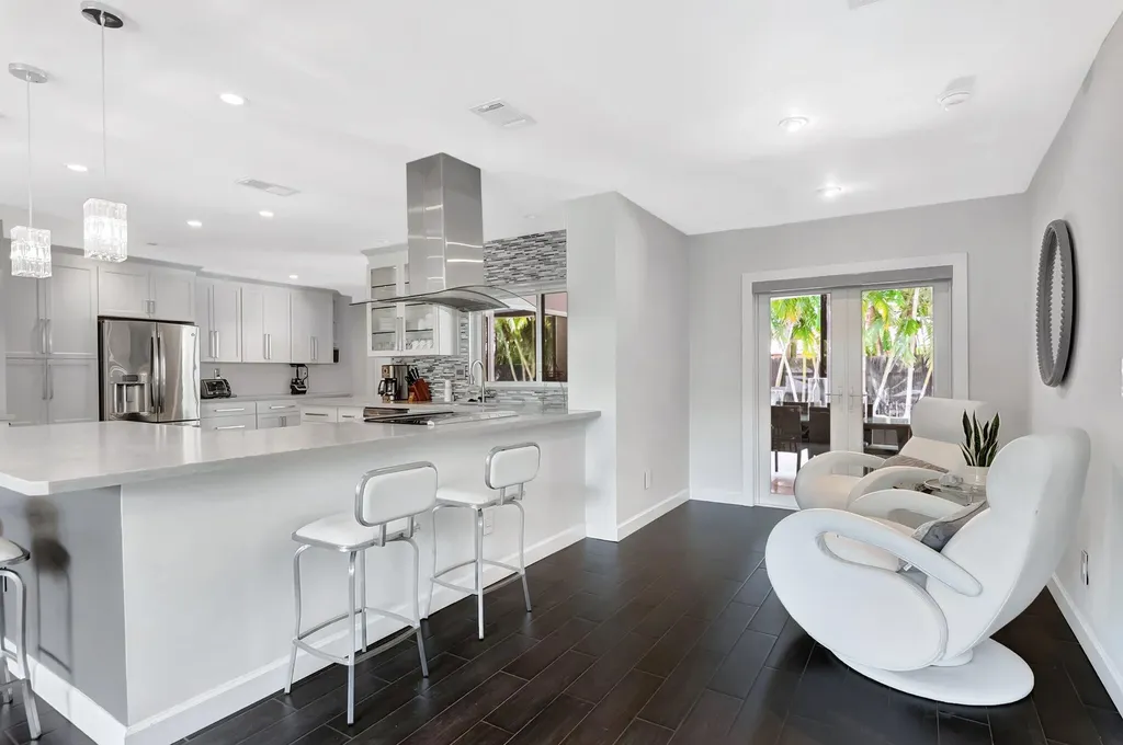 855 Berkeley Street Boca Raton FL 33487