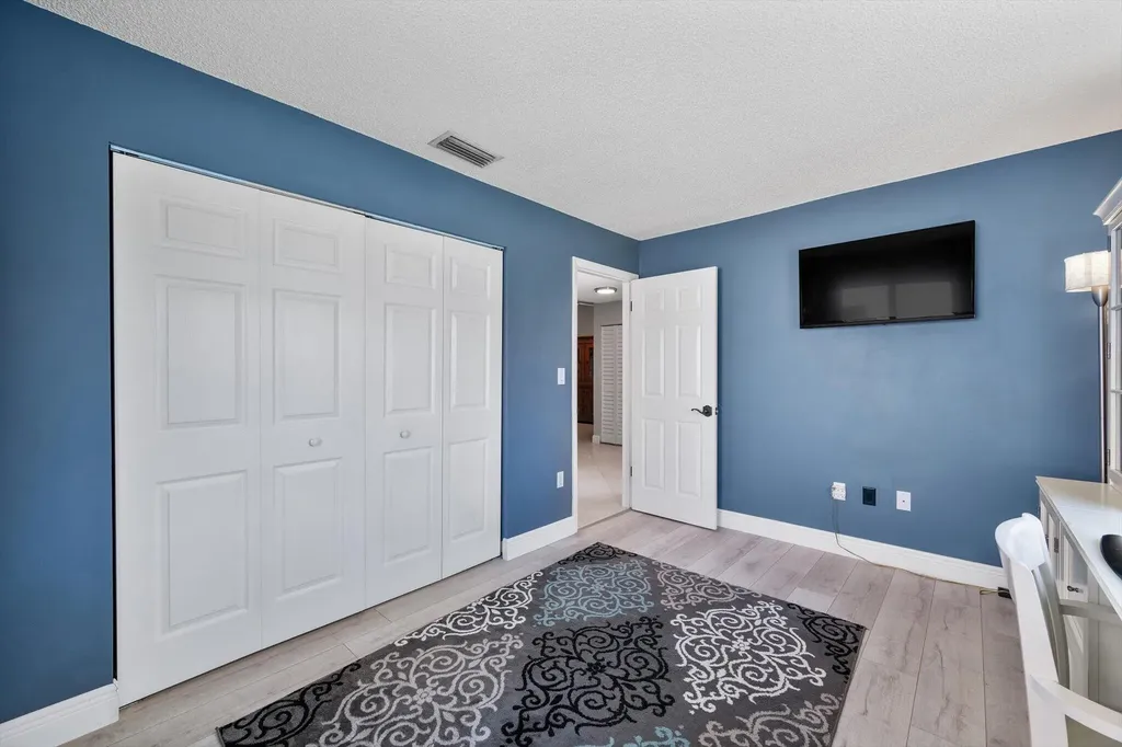 15541 Dover Court Davie FL 33331