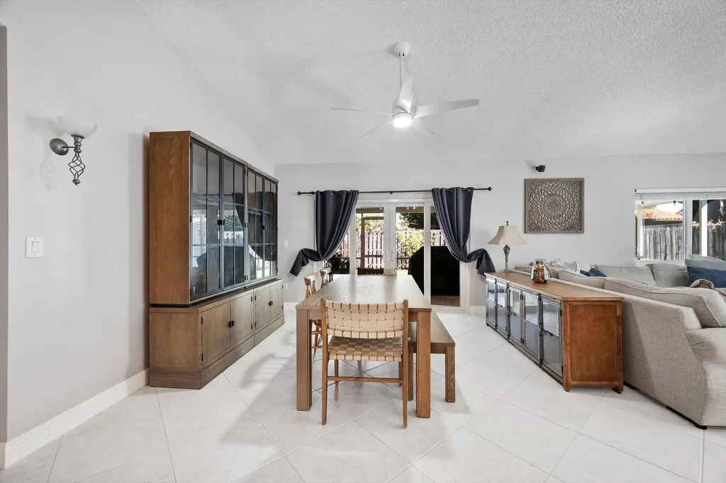 15541 Dover Court Davie FL 33331