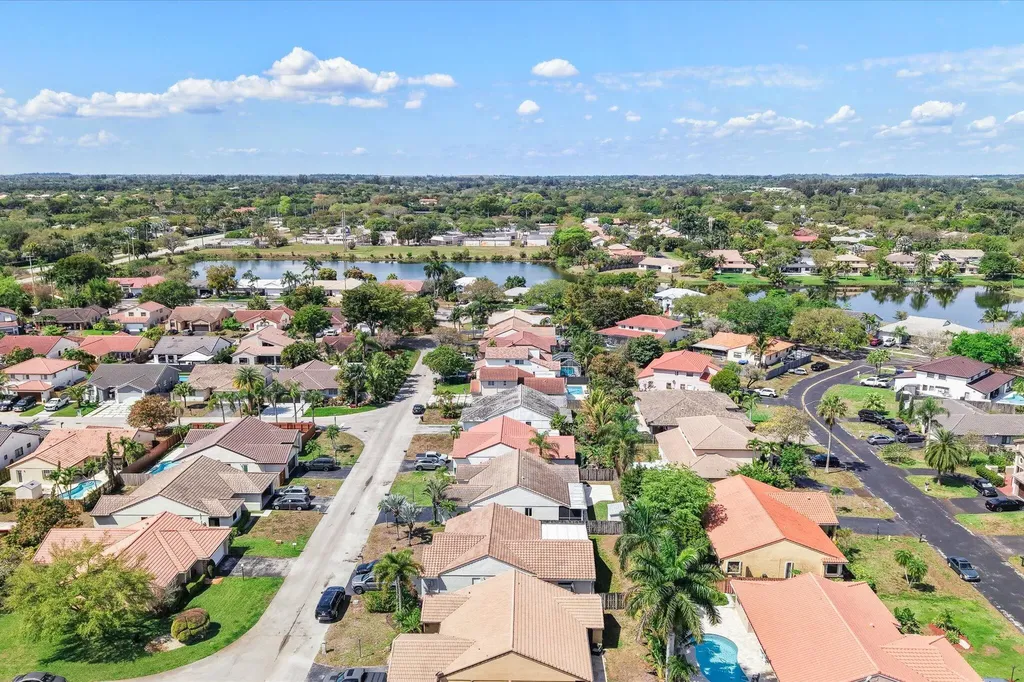 15541 Dover Court Davie FL 33331