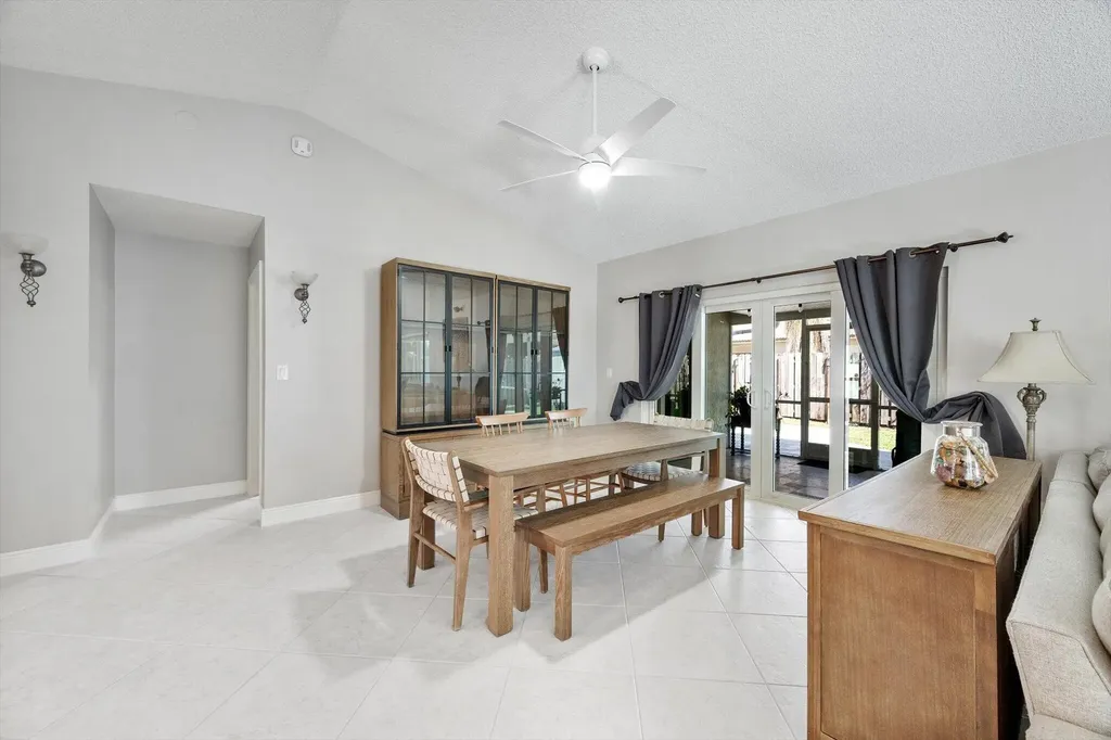 15541 Dover Court Davie FL 33331