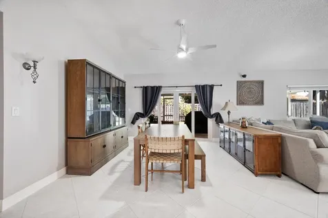 15541 Dover Court Davie FL 33331