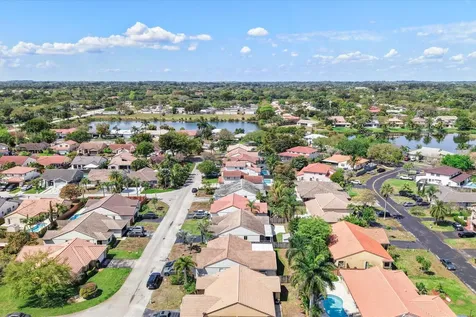 15541 Dover Court Davie FL 33331