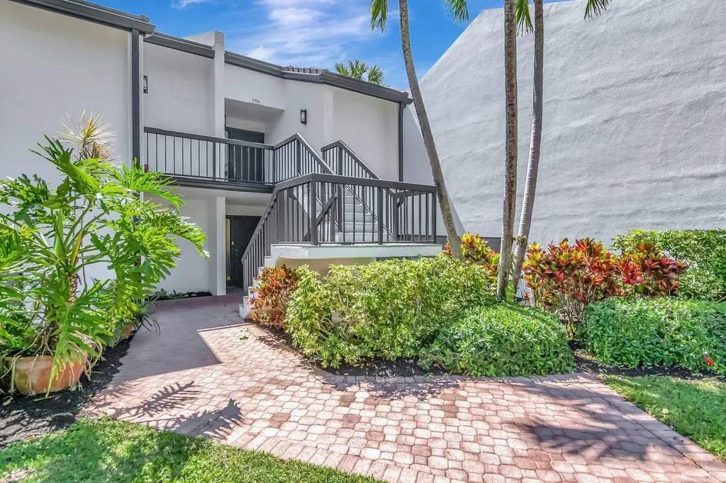 3705 Bridgewood Drive Boca Raton FL 33434