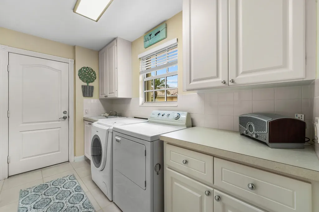 8233 Cozumel Lane Wellington FL 33414