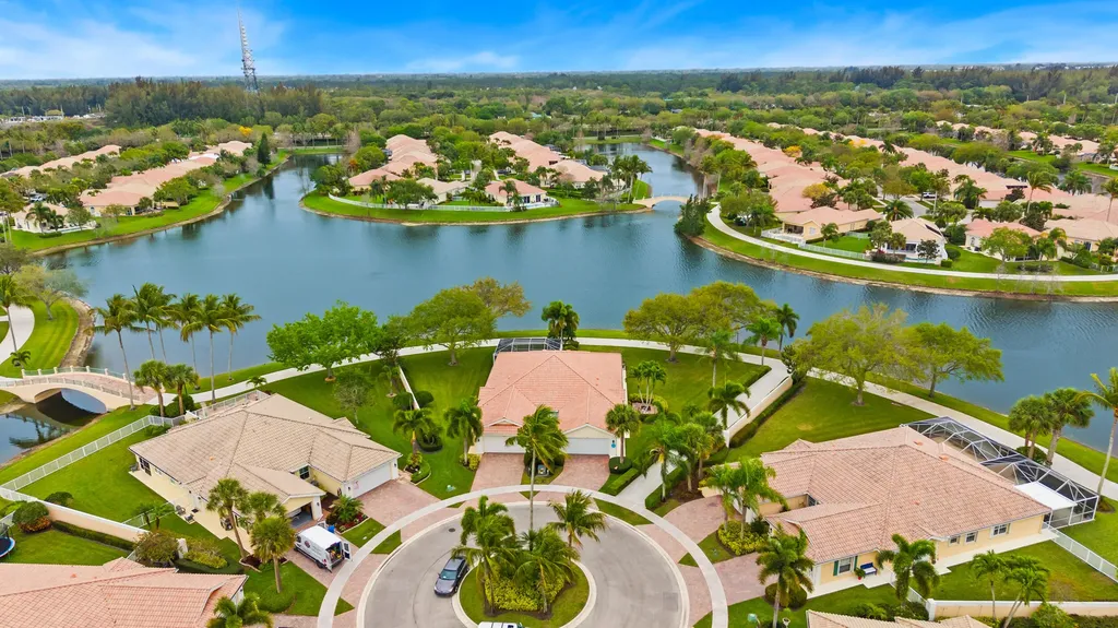 8233 Cozumel Lane Wellington FL 33414