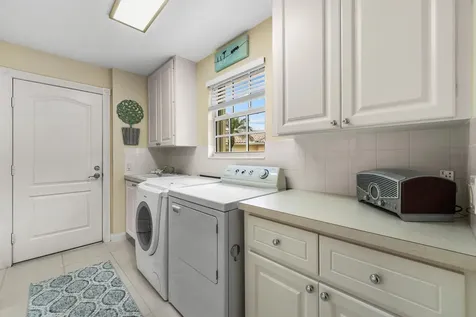 8233 Cozumel Lane Wellington FL 33414