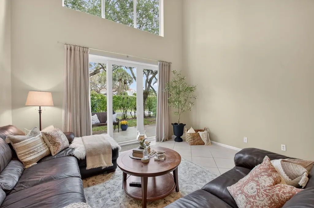 20491 Vía Marisa Boca Raton FL 33498