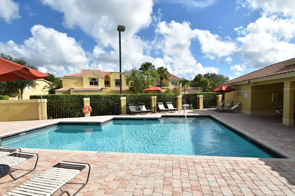 20491 Vía Marisa Boca Raton FL 33498
