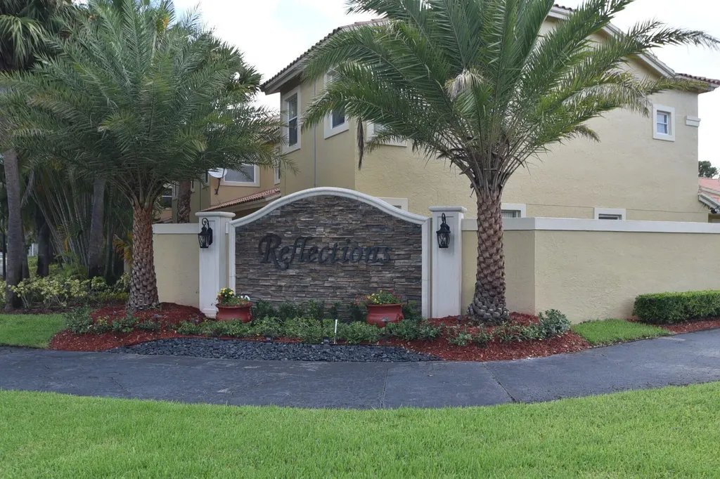20491 Vía Marisa Boca Raton FL 33498