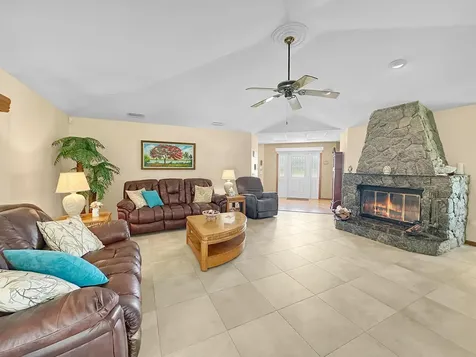 4100 Smokey Pines Court Fort Pierce FL 34951