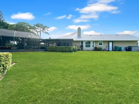 4100 Smokey Pines Court Fort Pierce FL 34951