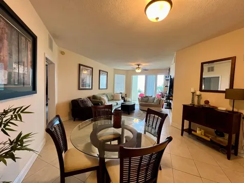 975 NW Flagler Avenue Stuart FL 34994