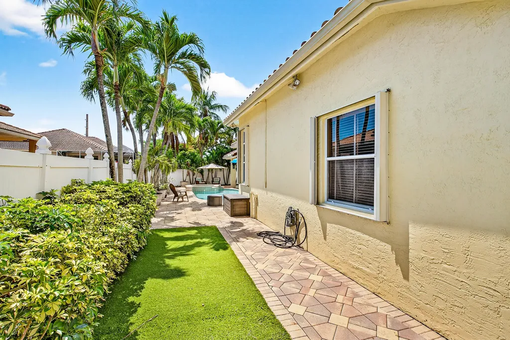 9696 Plumeria Way Boynton Beach FL 33436