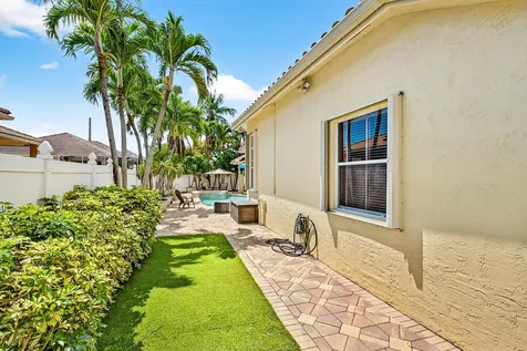 9696 Plumeria Way Boynton Beach FL 33436