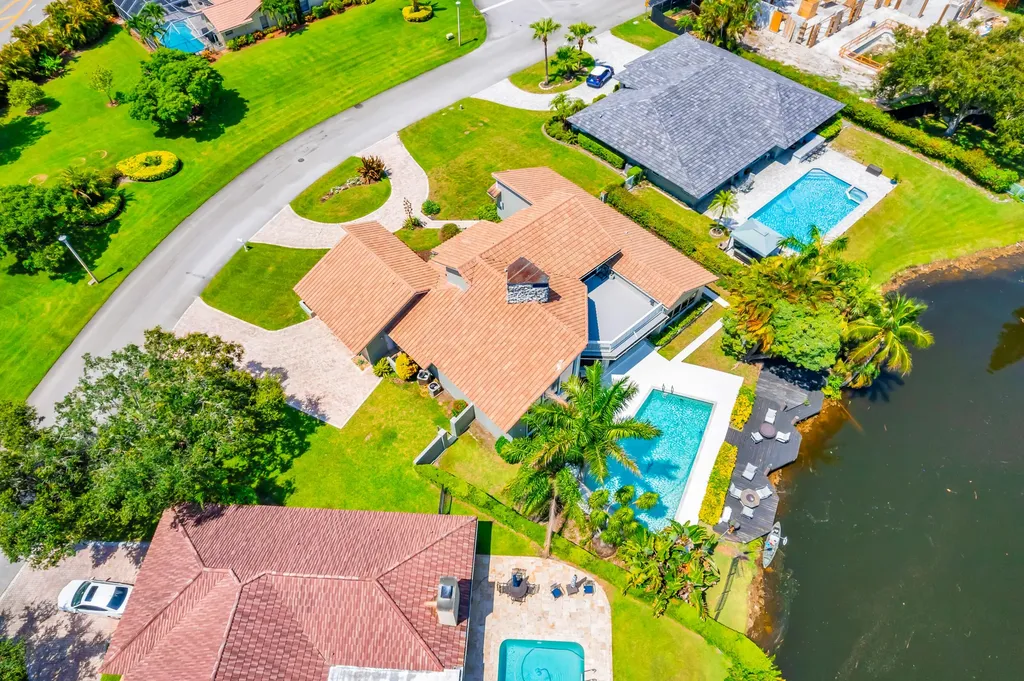 12731 NW 1st Street Plantation FL 33325