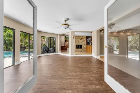 12731 NW 1st Street Plantation FL 33325