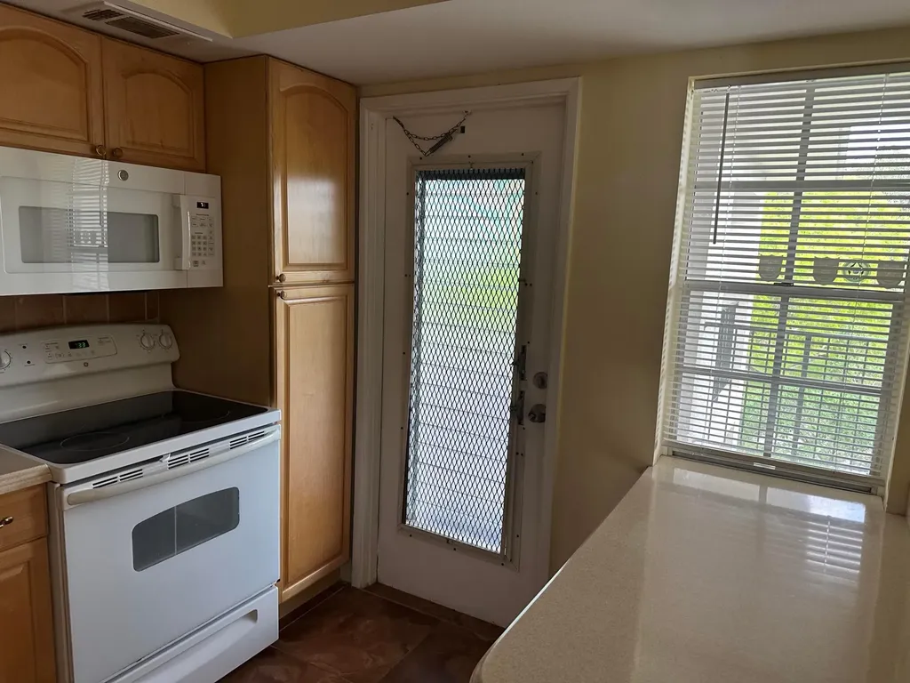 2900 Palm Aire Drive Pompano Beach FL 33069