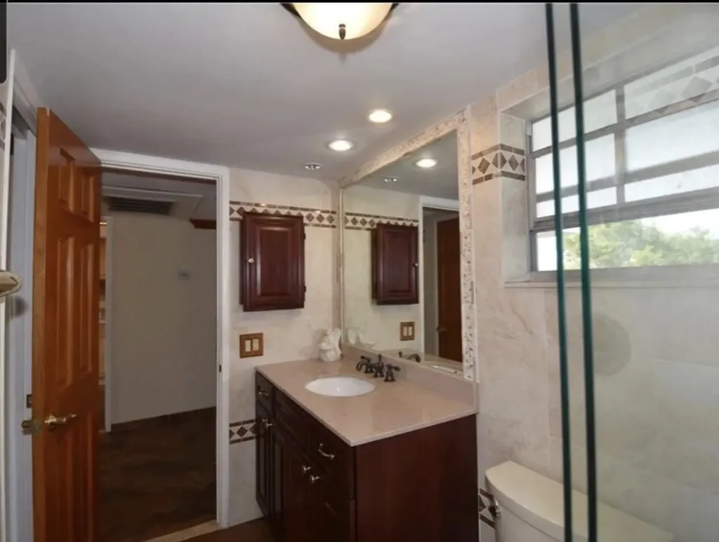 2900 Palm Aire Drive Pompano Beach FL 33069