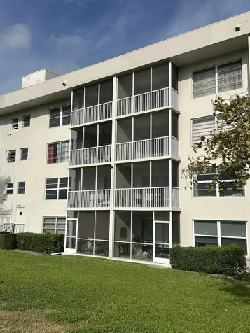 2900 Palm Aire Drive Pompano Beach FL 33069