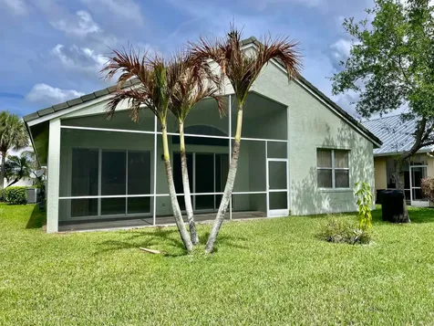 185 NW Willow Grove Avenue Port St Lucie FL 34986