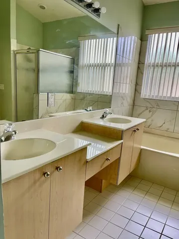 185 NW Willow Grove Avenue Port St Lucie FL 34986