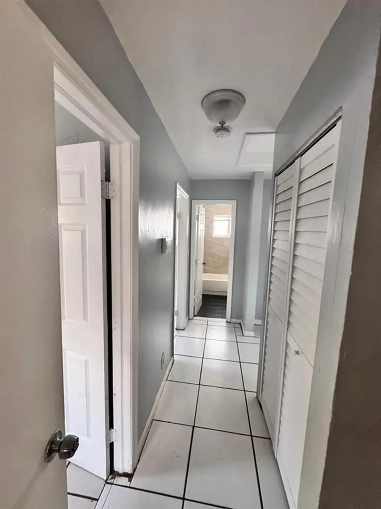 1132 NW 5th Court Fort Lauderdale FL 33311