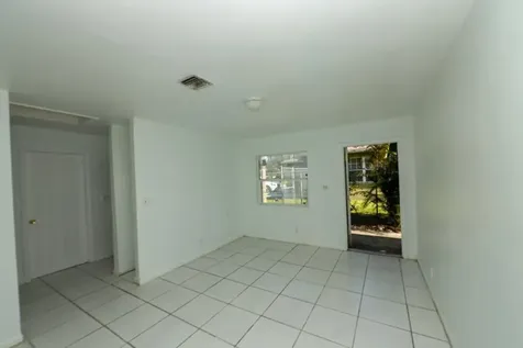 1132 NW 5th Court Fort Lauderdale FL 33311