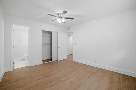 2800 NW 39th Way Lauderdale Lakes FL 33311