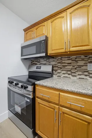 2800 NW 39th Way Lauderdale Lakes FL 33311