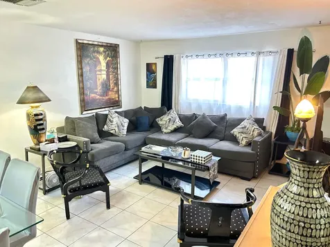 515 S Crescent Drive Hollywood FL 33021