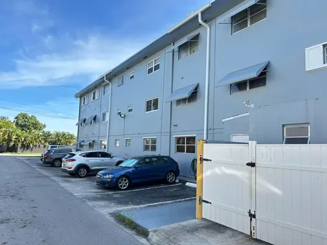 515 S Crescent Drive Hollywood FL 33021