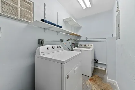 2898 SE 1st Place Boynton Beach FL 33435