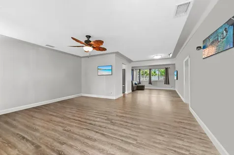 2898 SE 1st Place Boynton Beach FL 33435