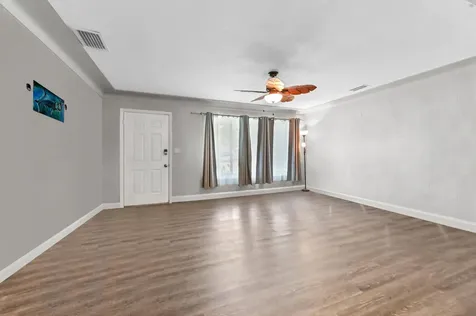 2898 SE 1st Place Boynton Beach FL 33435