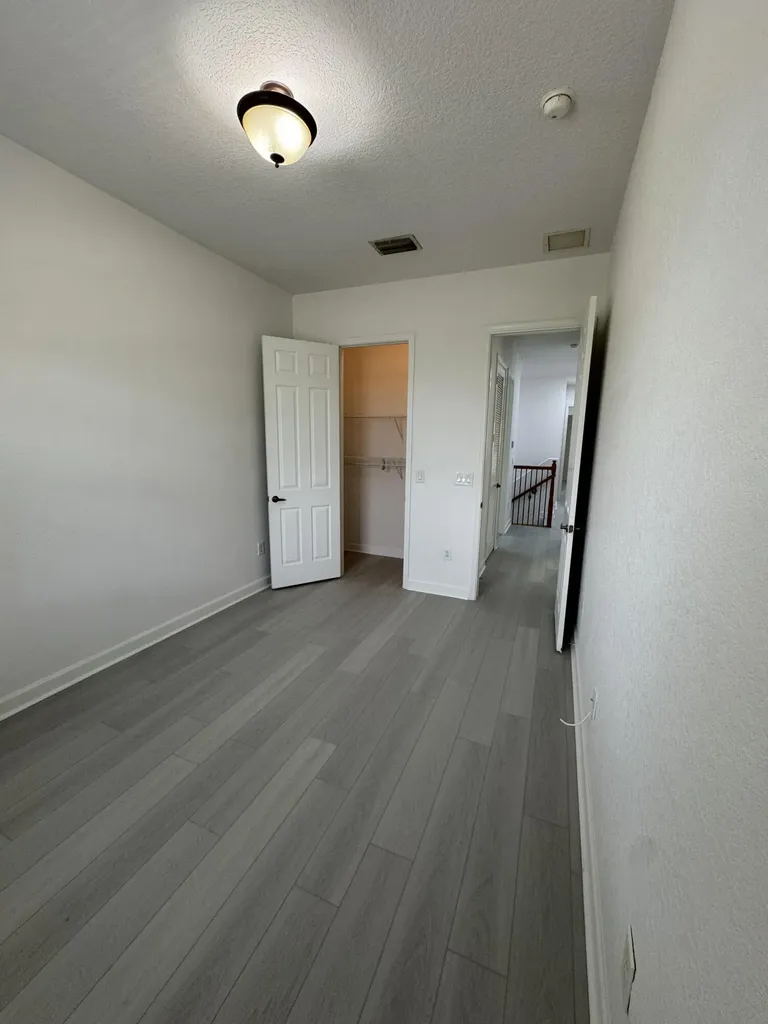 6074 NW 116th Drive Coral Springs FL 33076