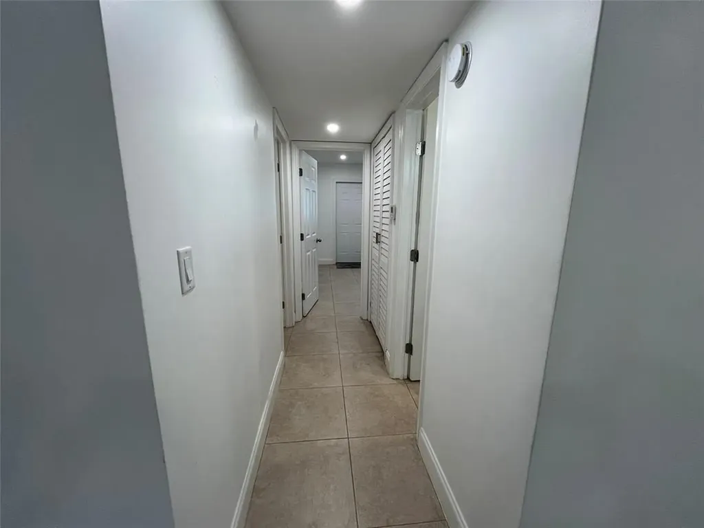 2100 NE 38th Street Lighthouse Point FL 33064