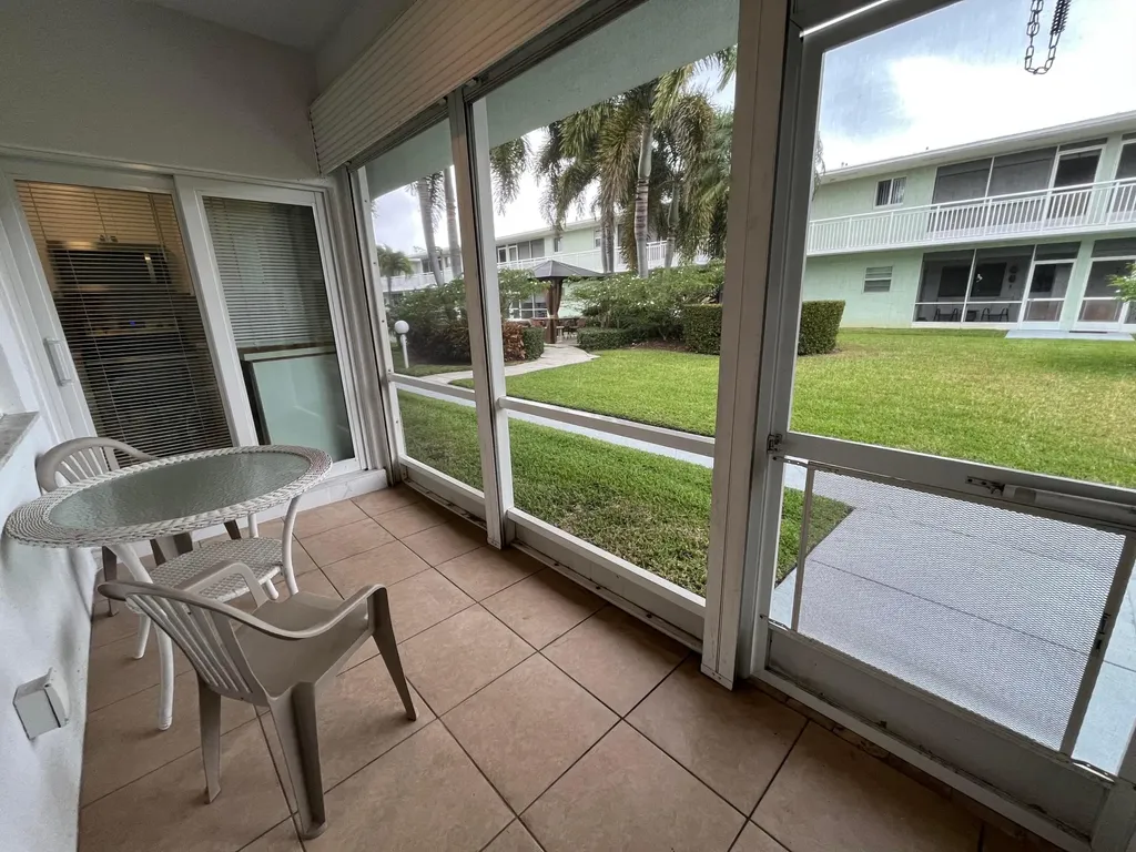2100 NE 38th Street Lighthouse Point FL 33064