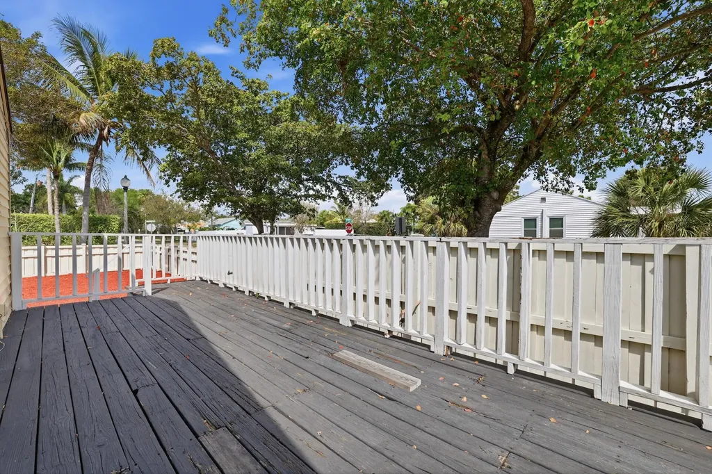6600 Garden Avenue West Palm Beach FL 33405