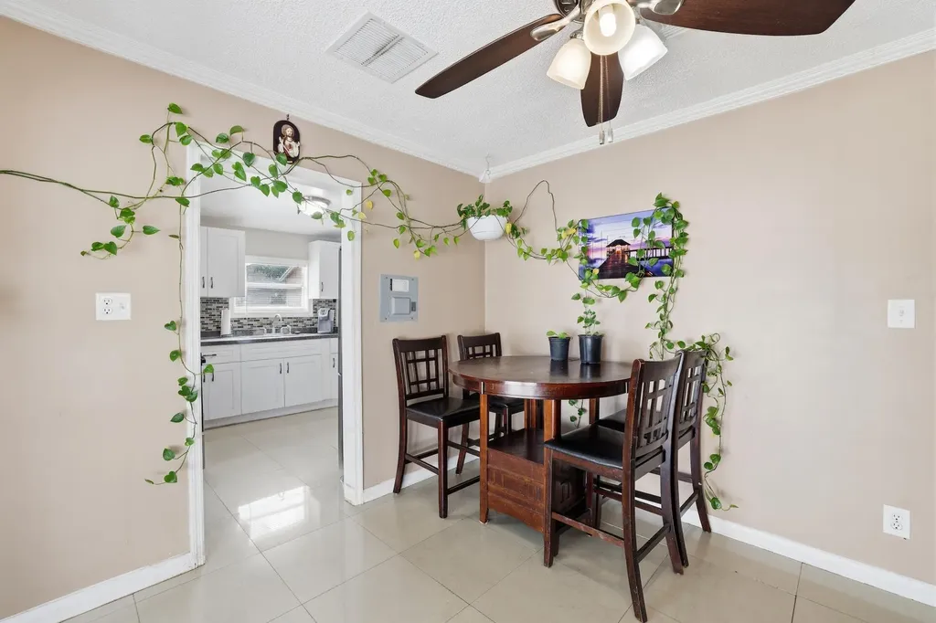 6600 Garden Avenue West Palm Beach FL 33405