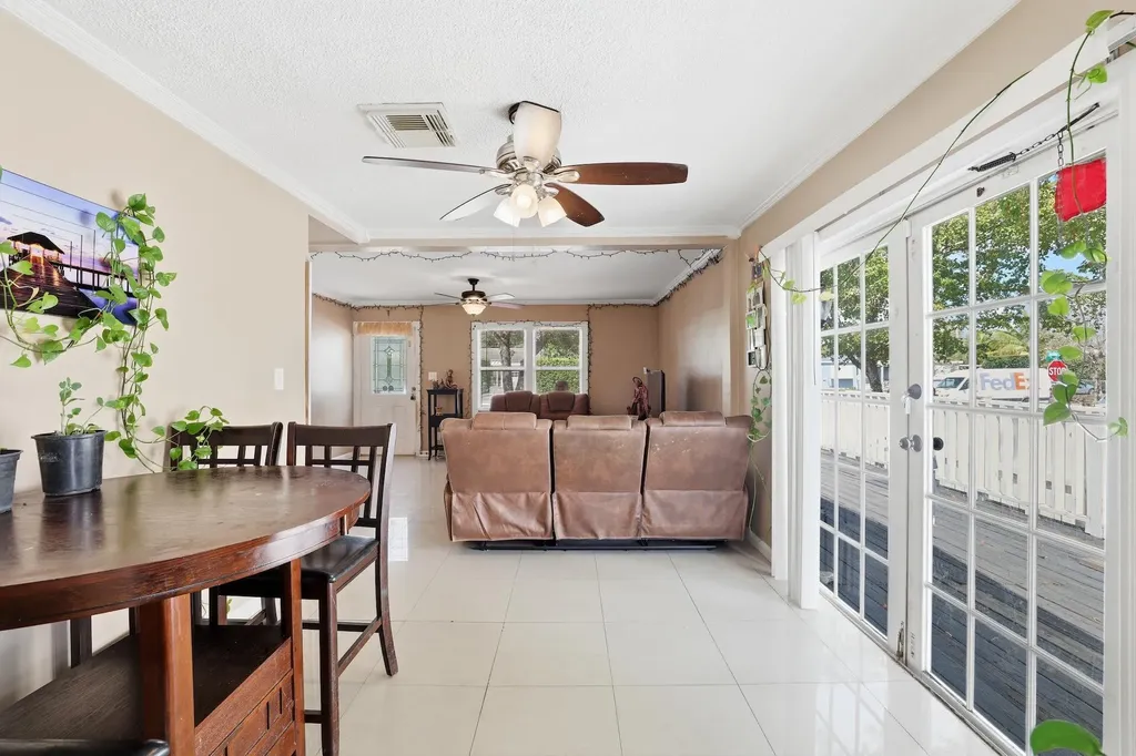 6600 Garden Avenue West Palm Beach FL 33405