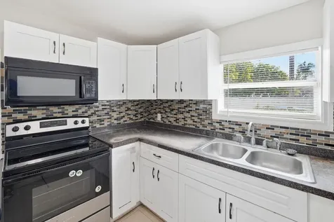 6600 Garden Avenue West Palm Beach FL 33405