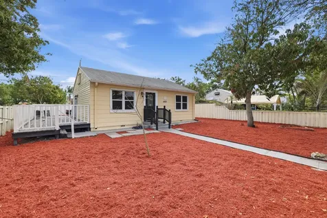 6600 Garden Avenue West Palm Beach FL 33405
