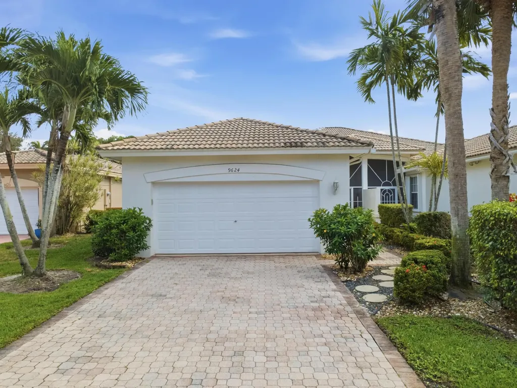 9624 Crescent View Drive N Boynton Beach FL 33437