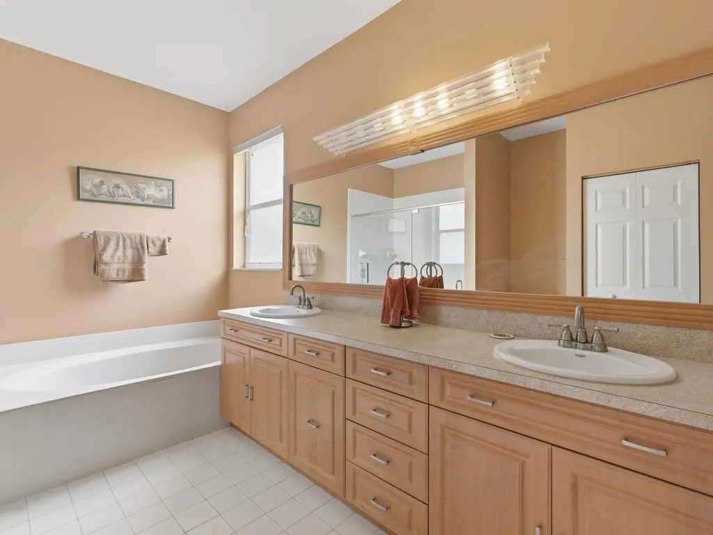 9624 Crescent View Drive N Boynton Beach FL 33437