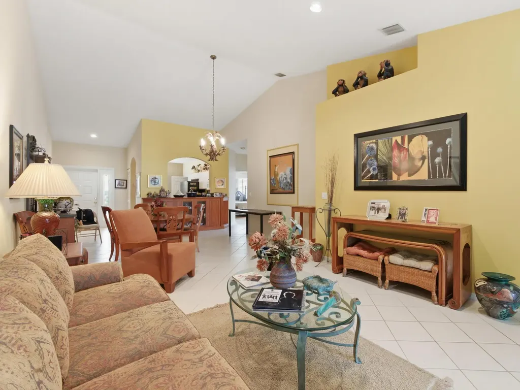 9624 Crescent View Drive N Boynton Beach FL 33437