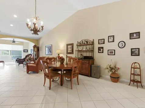 9624 Crescent View Drive N Boynton Beach FL 33437